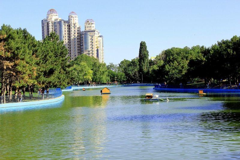 Apartments On Marshala Govorova Odessa Esterno foto